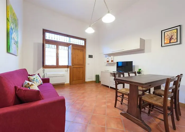 Guesthost - A Different Side Of Апартаменты