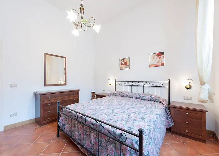 Апартаменты Guesthost - A Different Side Of