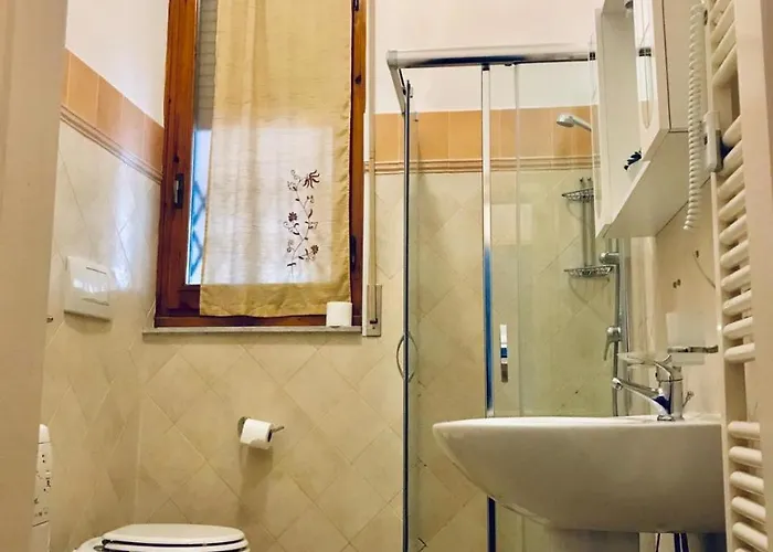 Guesthost - A Different Side Of Апартаменты Флоренция