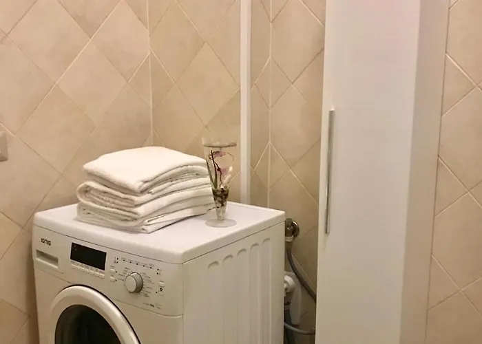 Guesthost - A Different Side Of Флоренция