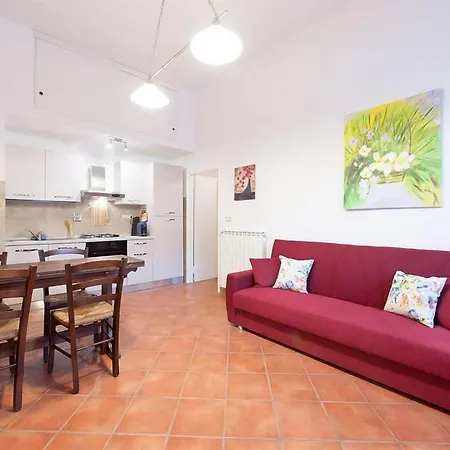 Apartment Guesthost - A Different Side Of Florenz